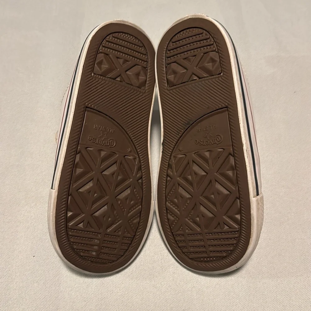 Bundle of 3️⃣ Kids Shoes Size 8